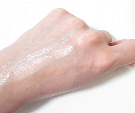 tinh chất Vitamin C Hineko thấm vô cùng nhanh tinh chất Vitamin C Hineko thấm vô cùng nhanh